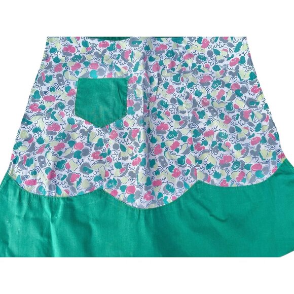 Vintage Apron With Scalloped Hem & Waistband Floral & Green 19" L Handmade - Picture 3 of 11
